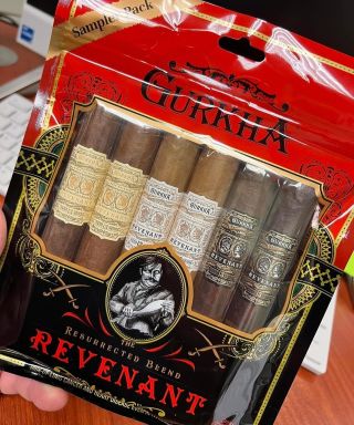🔥 Novinka na našem e-shopu! 🔥 Představujeme Gurkha Revenant Toro Sampler – balíček, který potěší každého milovníka...